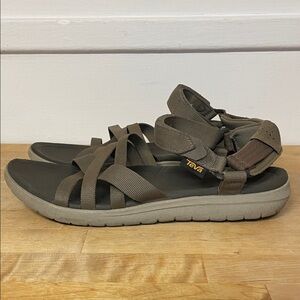 Teva Sanborn Mia strappy summer sandals for women size 11